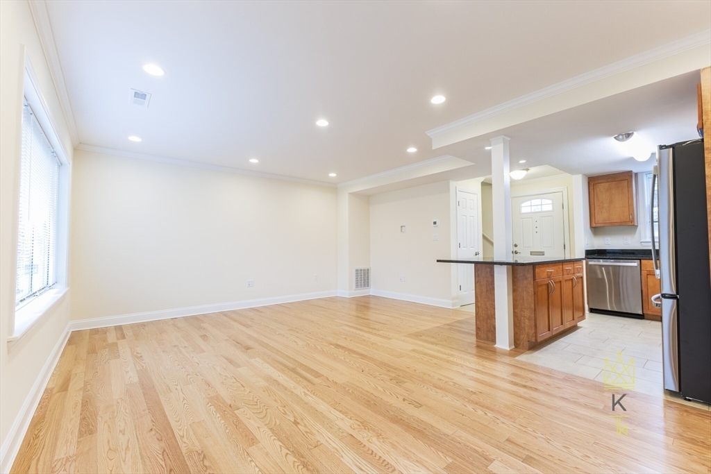 589 Vfw Parkway - Photo 1