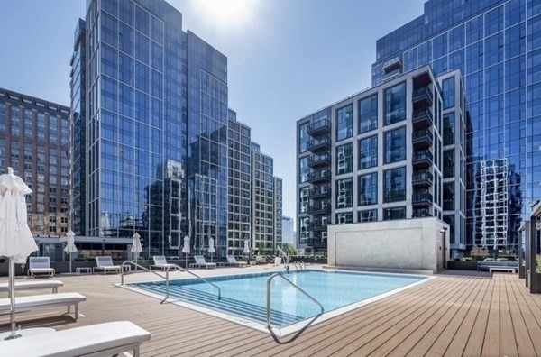 135 Seaport Boulevard - Photo 18