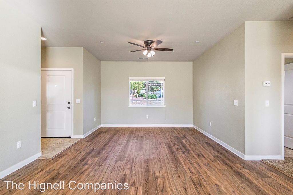 9034 Skyway - Photo 1