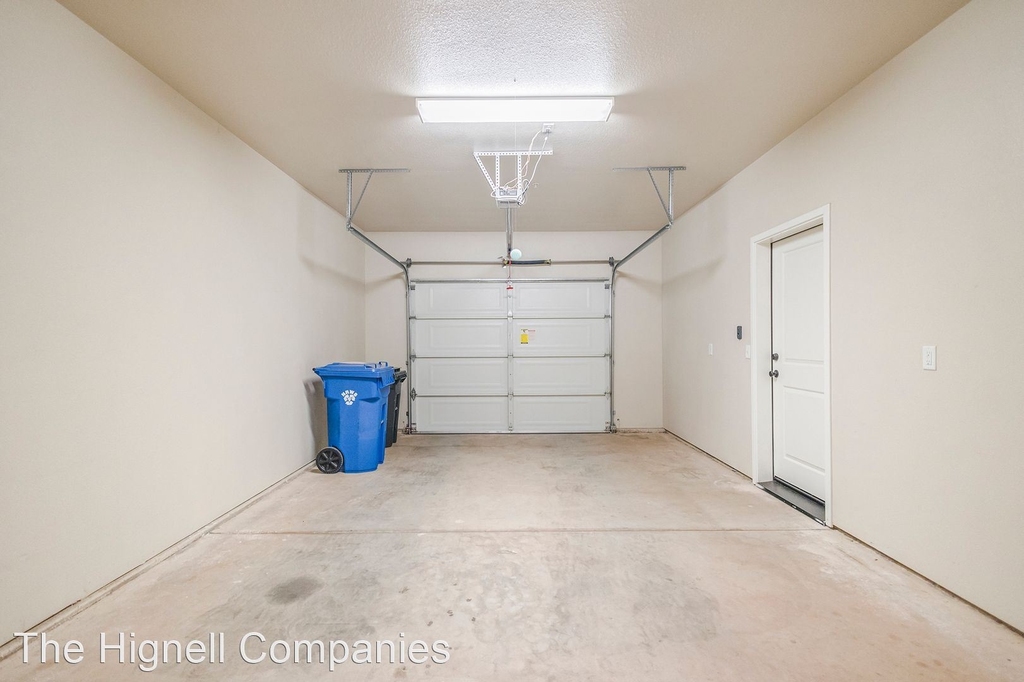 9034 Skyway - Photo 12