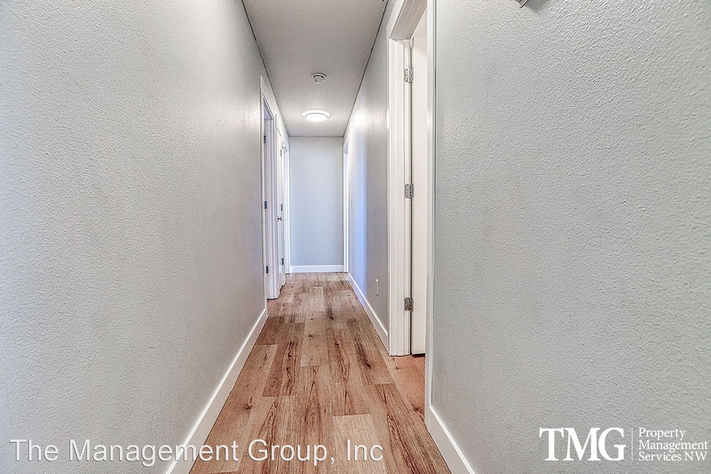 1106 W 31st Street - Photo 19