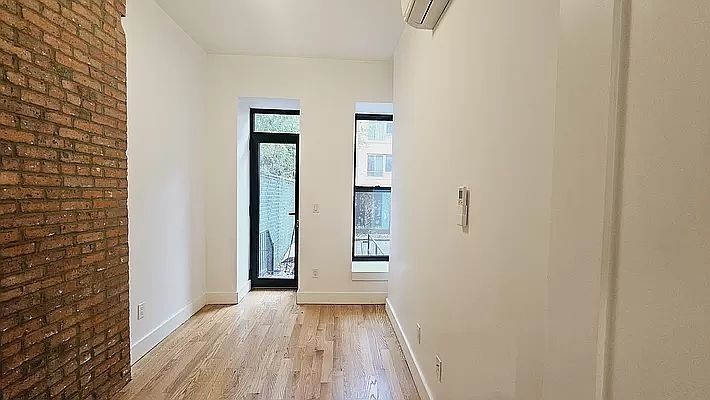 631 East 6th Street - Photo 7