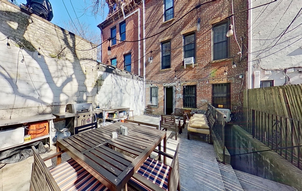 53 Linden Street - Photo 13