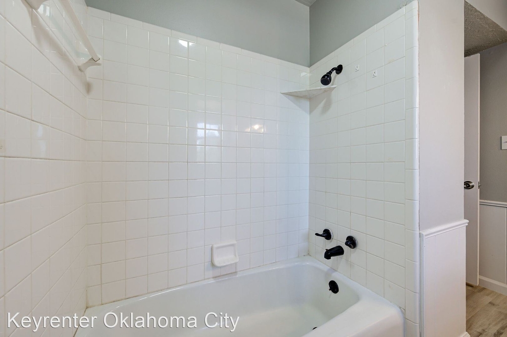 1309 Crown Point Ave - Photo 25