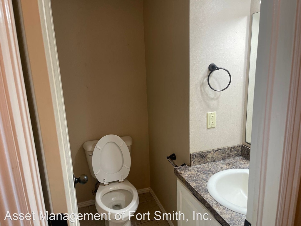 5500-5515 Summit Court - Photo 9