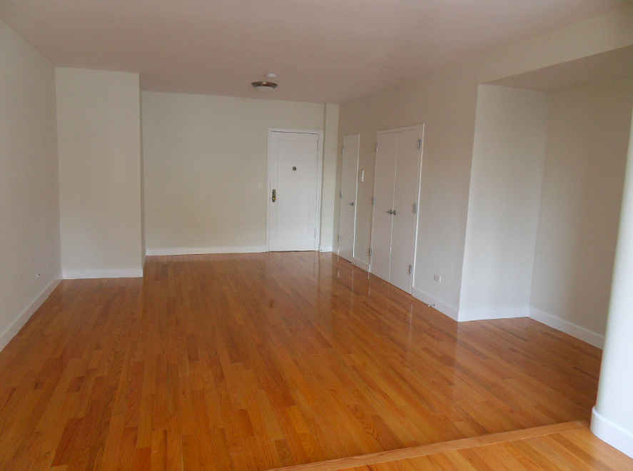 252 East 61st Street - Photo 2