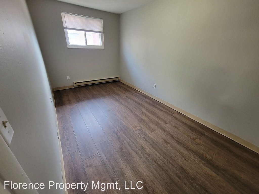 735 Trumbull Street, - Photo 7