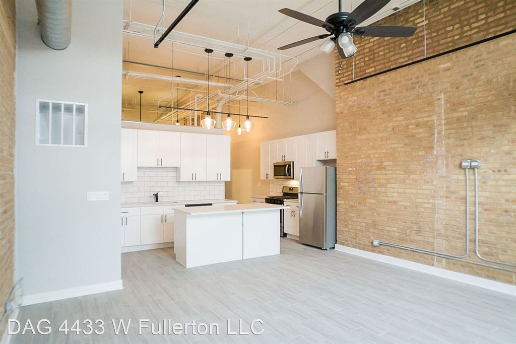 4433 W Fullerton Ave - Photo 23