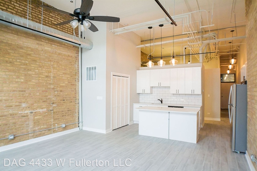 4433 W Fullerton Ave - Photo 21