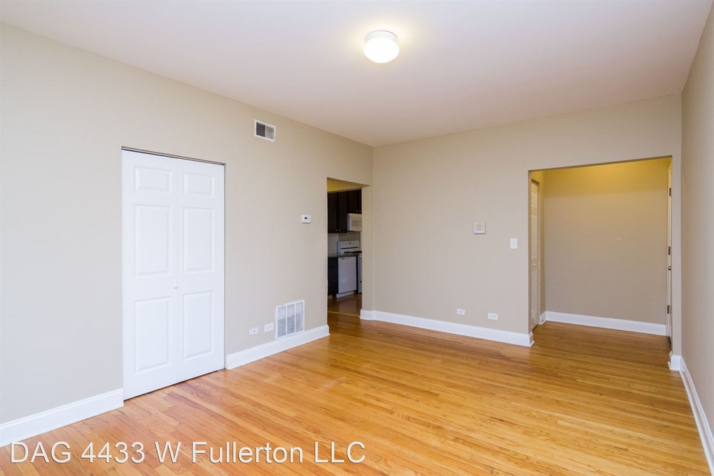 4433 W Fullerton Ave - Photo 13