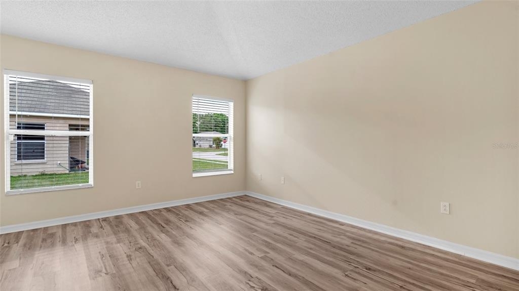 12923 Fieldmoor Court - Photo 10