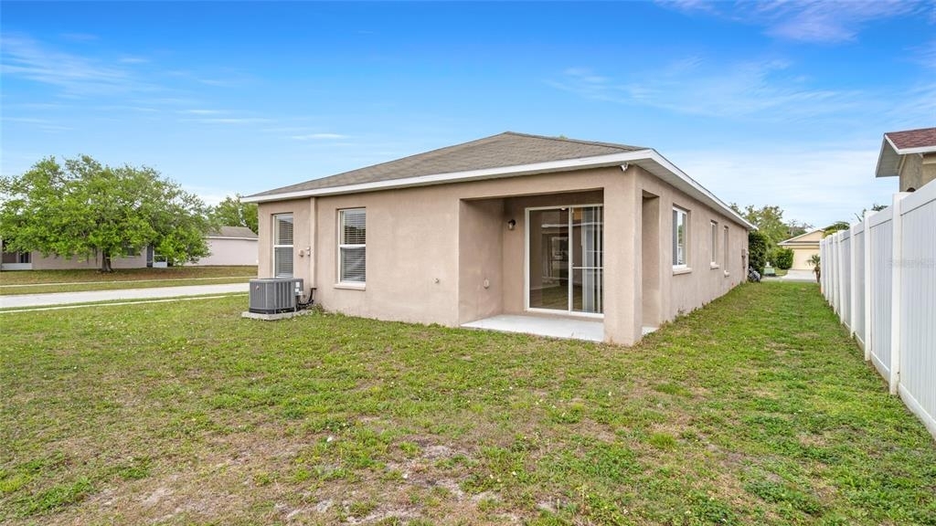 12923 Fieldmoor Court - Photo 25