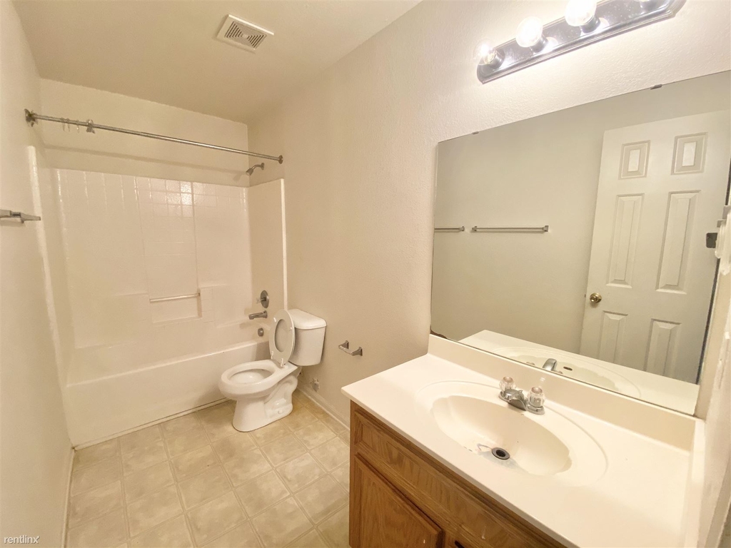 2405 Napier Dr - Photo 12