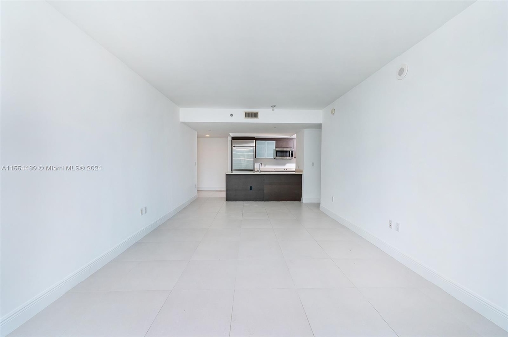 500 Brickell Ave - Photo 10