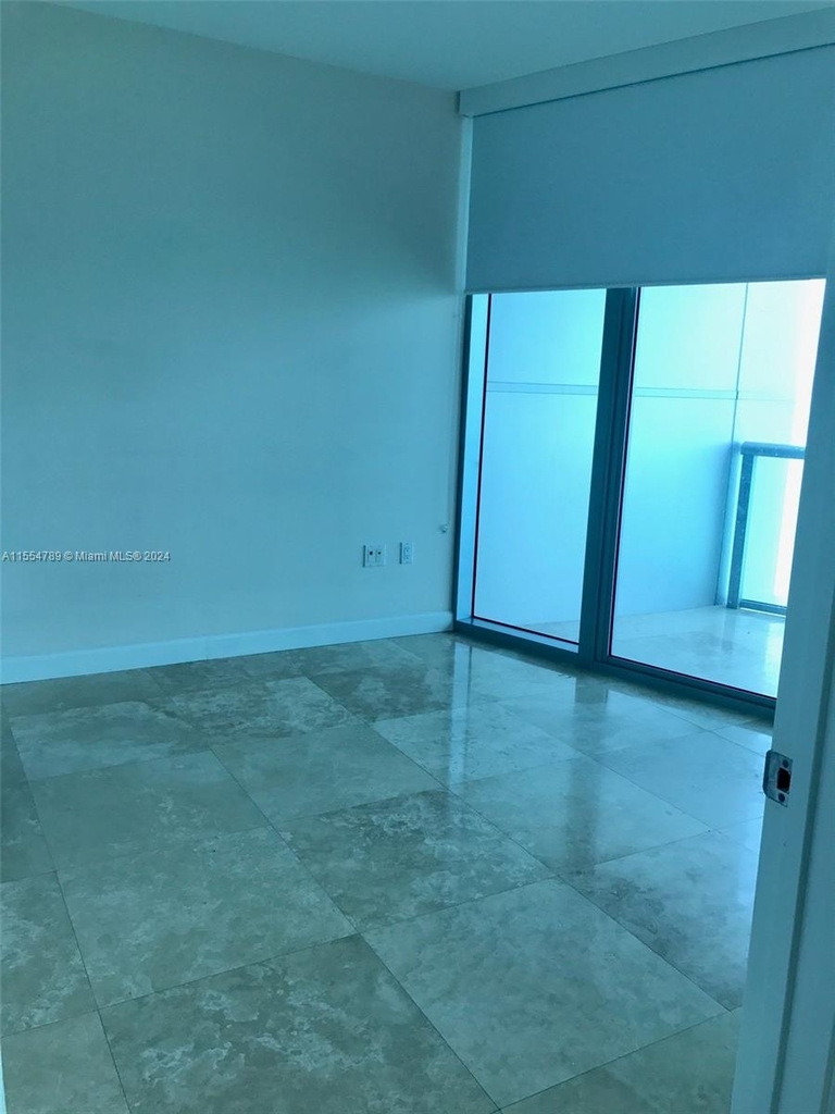 17001 Collins Ave - Photo 8