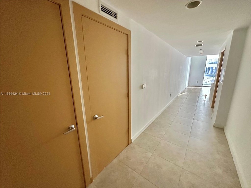 1050 Brickell Ave - Photo 7