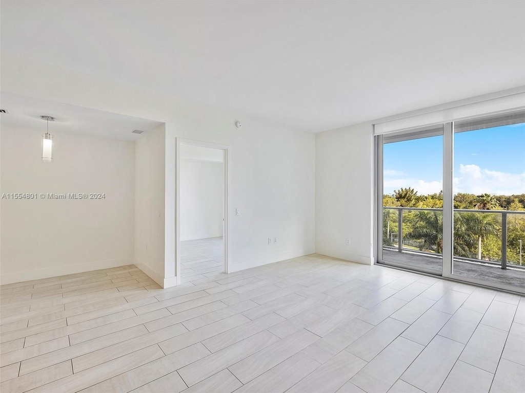 2000 Metropica Way - Photo 12