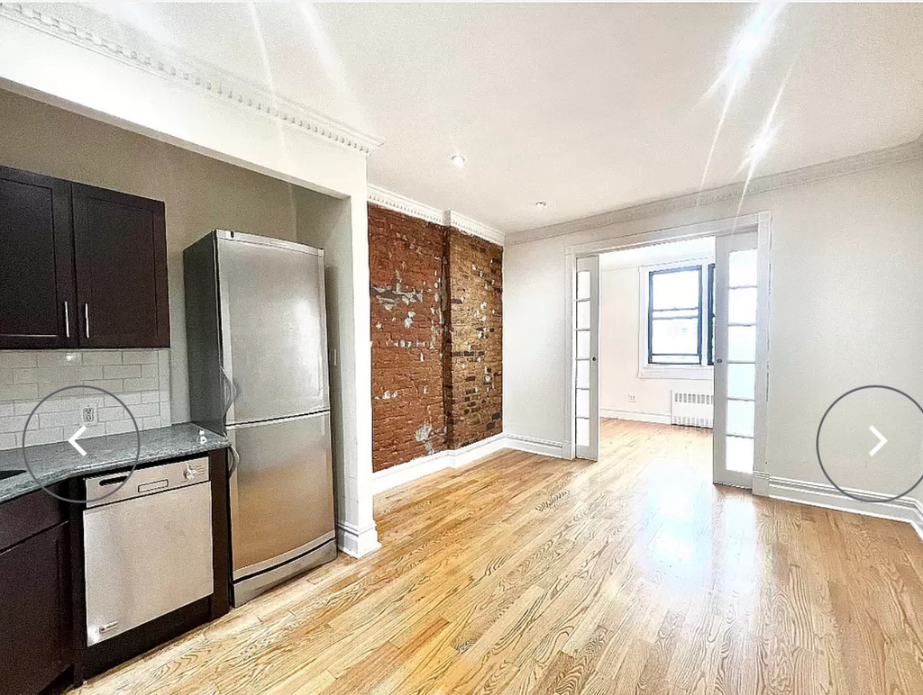 242 East 75th Street - Photo 3