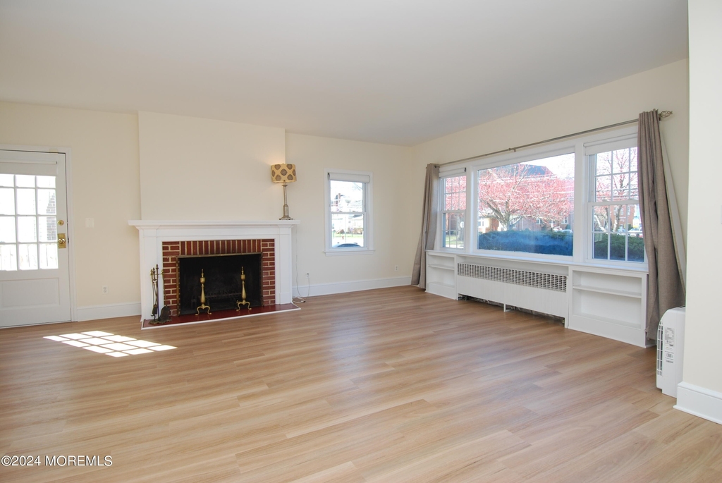 65 Maple Avenue - Photo 1