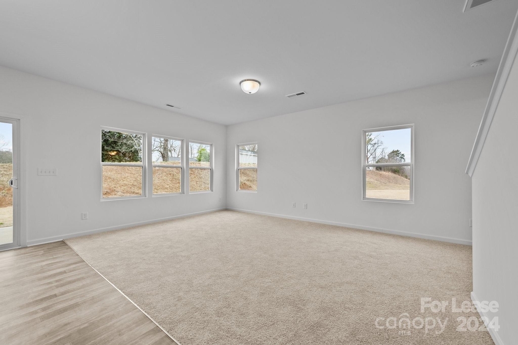 106 Moondog Court - Photo 10