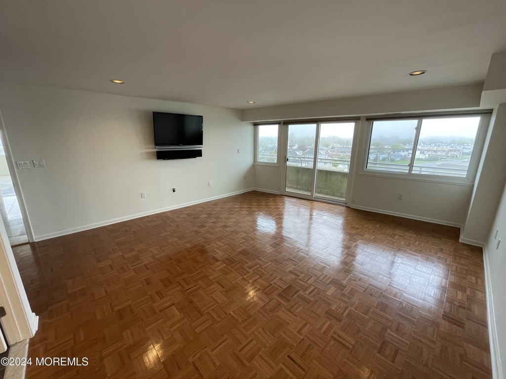 525 Ocean Boulevard - Photo 10