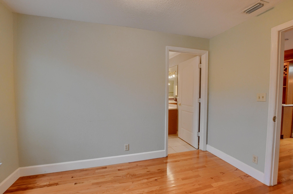 1545 Sw 13th Street - Photo 14