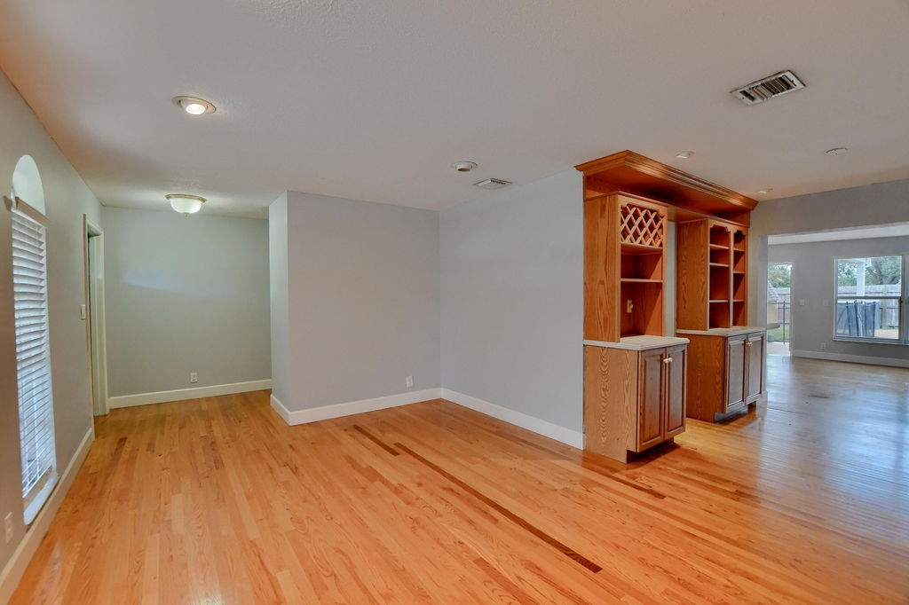 1545 Sw 13th Street - Photo 7