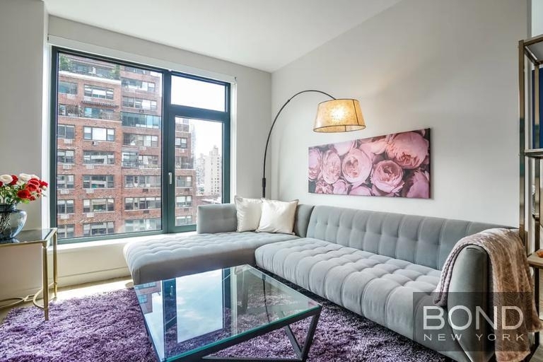 515 East 86th Street - Photo 2