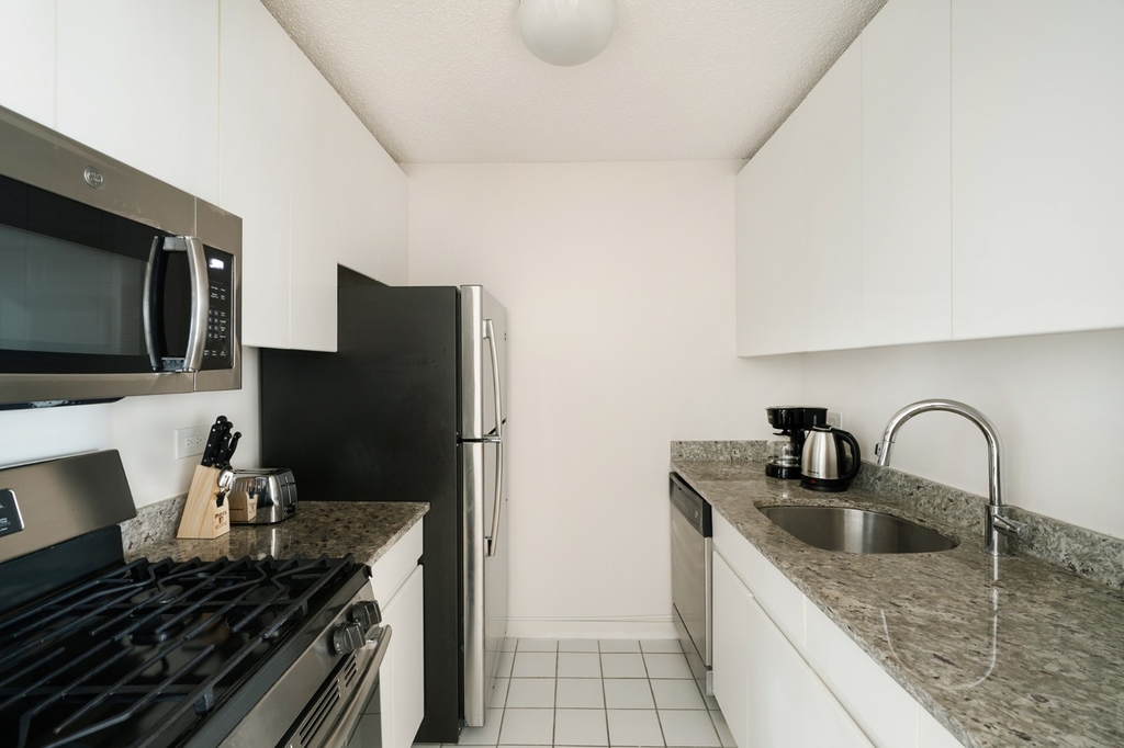 175 East 96th Street - Photo 10