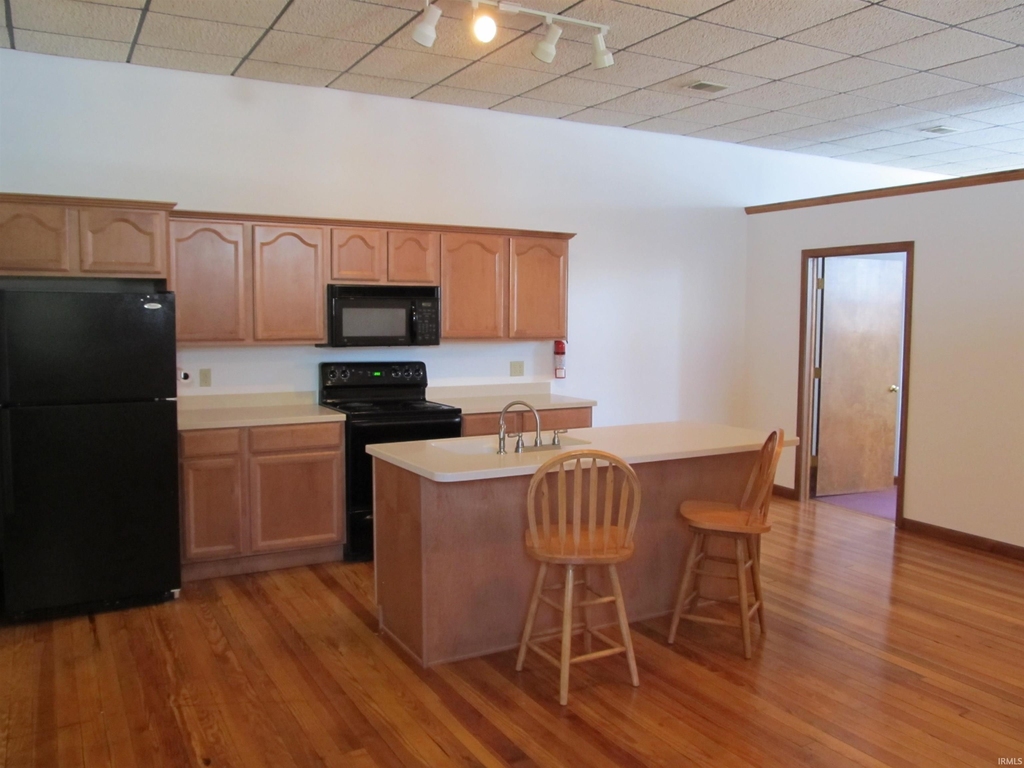 107 N College Avenue - Photo 2