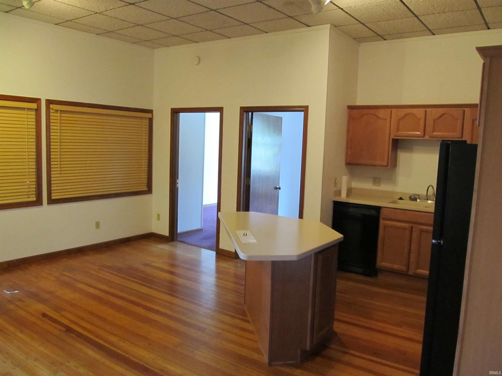 107 N College Avenue - Photo 3