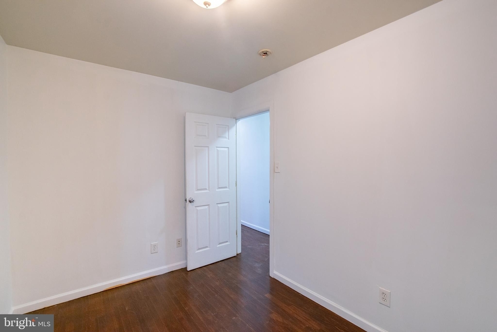 305 N 41st Street - Photo 11