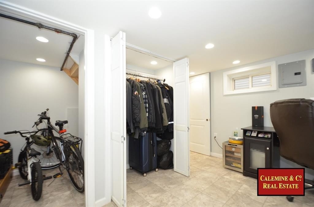 2048 East 72nd Street - Photo 17