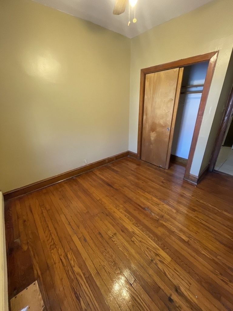 2558 W Lithuanian Plaza Court - Photo 3