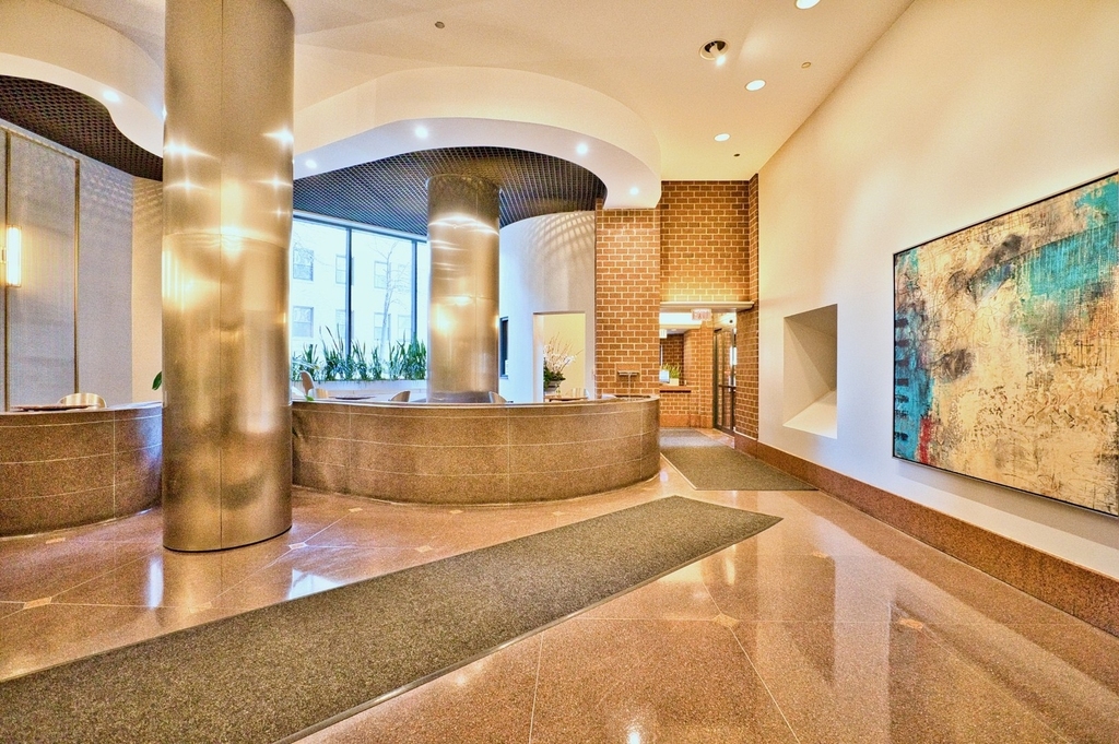 3660 N Lake Shore Drive - Photo 4