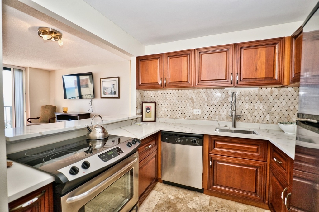 3660 N Lake Shore Drive - Photo 22