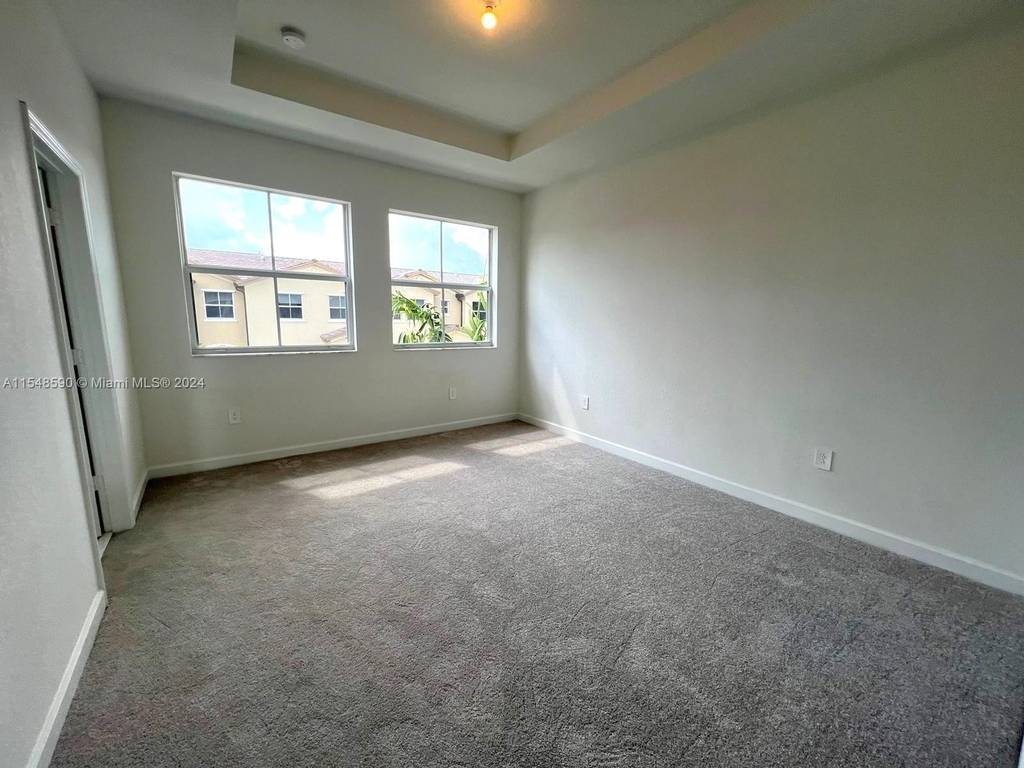 12853 Sw 243 St - Photo 8