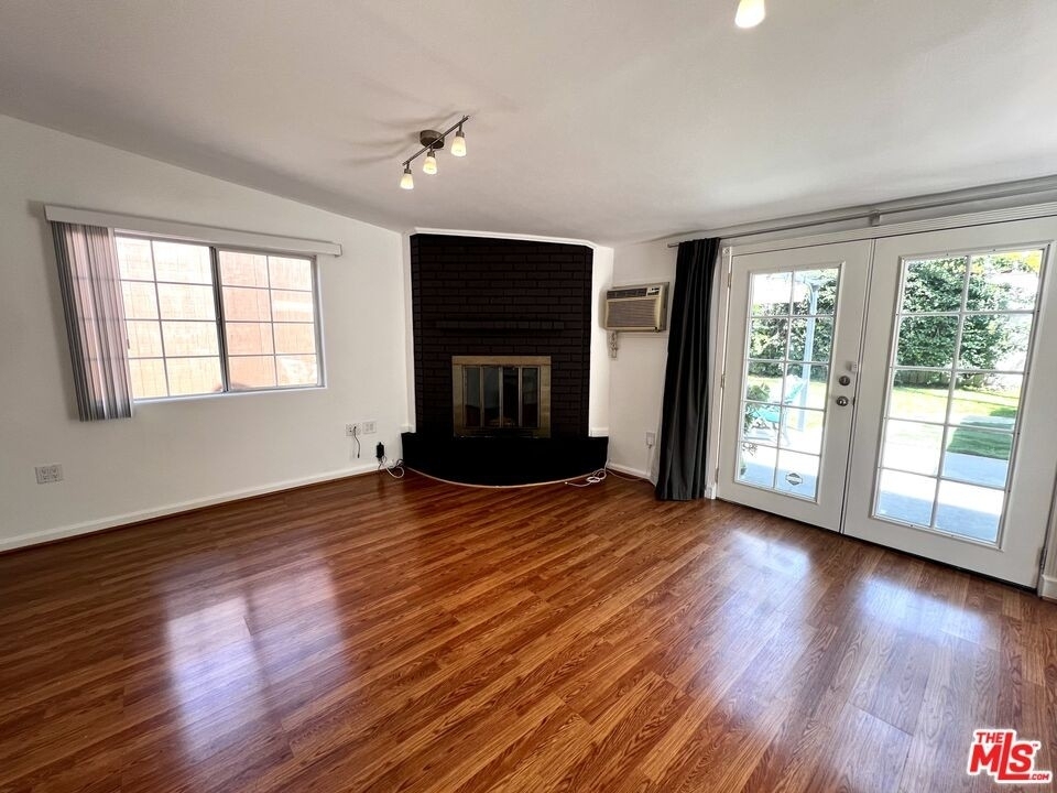 364 N San Vicente Blvd - Photo 3