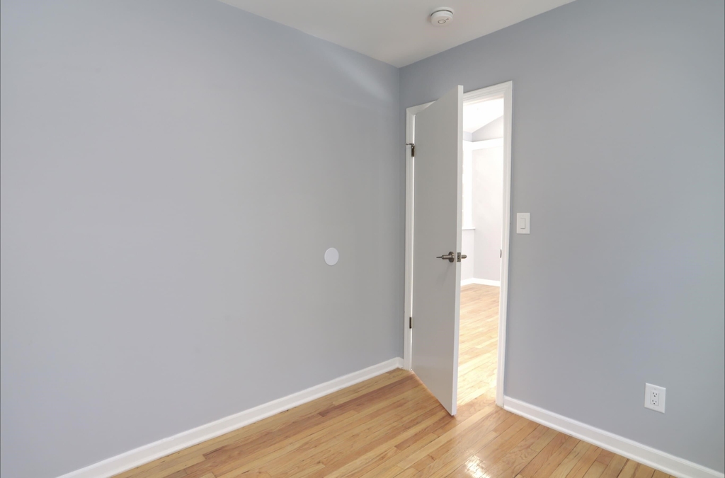 146 Clarke Ave - Photo 14