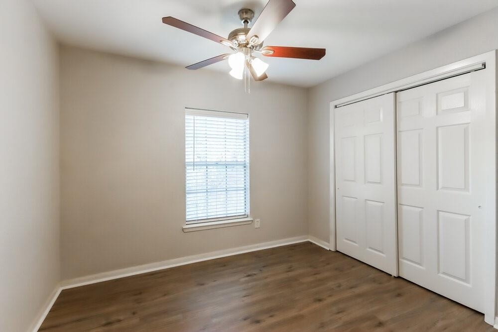 9106 Towerstone Court - Photo 11