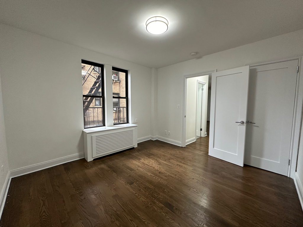 71 West 12th Street - Photo 5