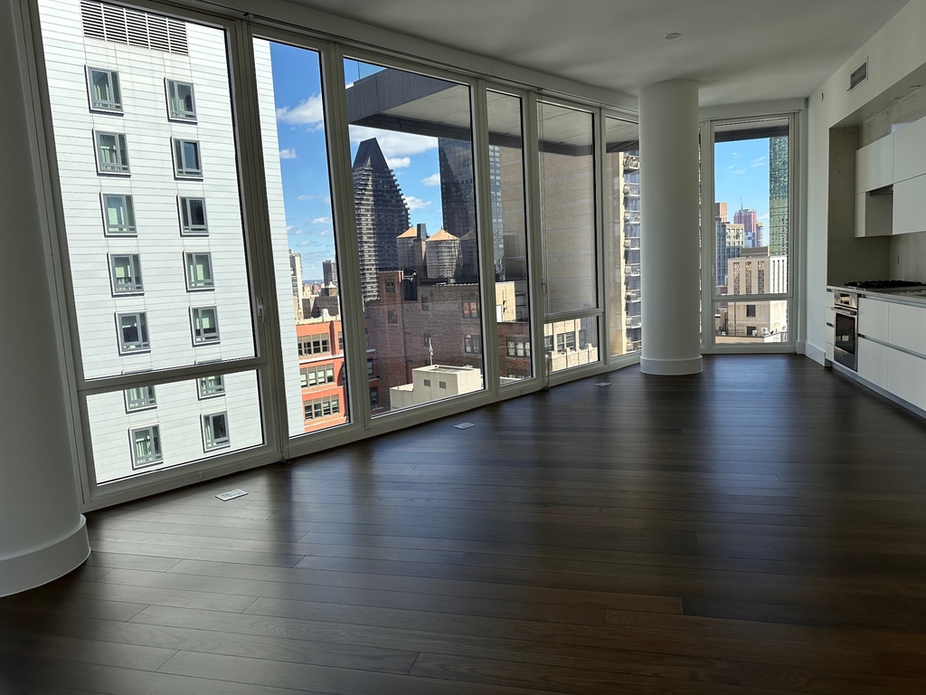 222 East 44th Street - Photo 4