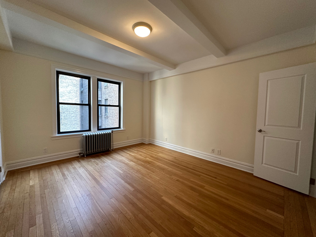 111 East 80th Street - Photo 8