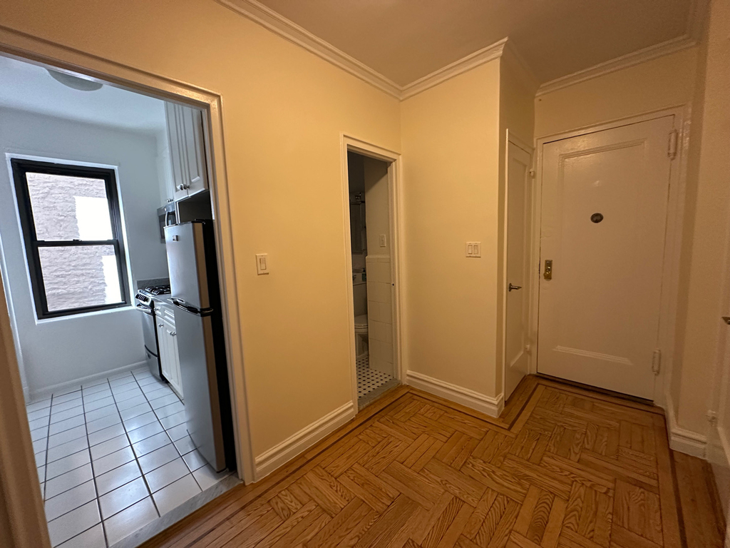 124 East 24th Street - Photo 1