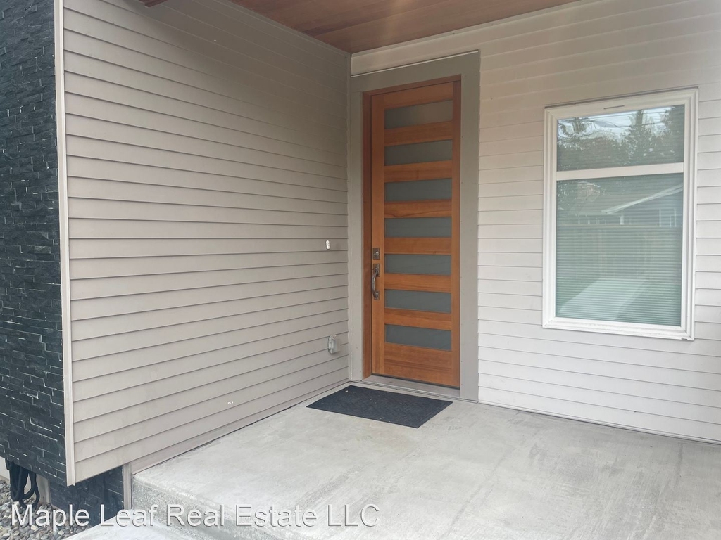 5940 21st Ave Sw - Photo 1