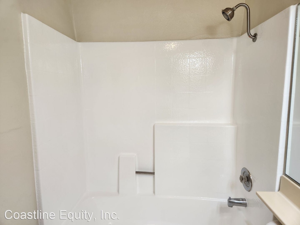 432 S. Normandie Ave - Photo 12