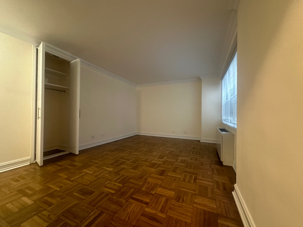 888 8th Avenue - Photo 2