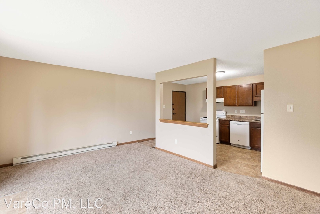 211 E Mckinley Ave - Photo 4