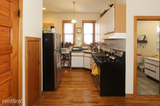 2202 W. Belmont, Unit R-5 - Photo 3