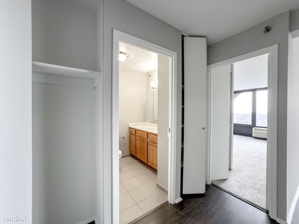 4334 N. Hazel, Unit C4081 - Photo 14